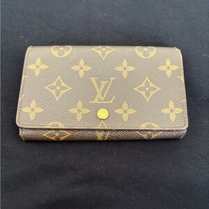 Louis Vuitton Monogram Porte- Monnaie Tresor Wallet